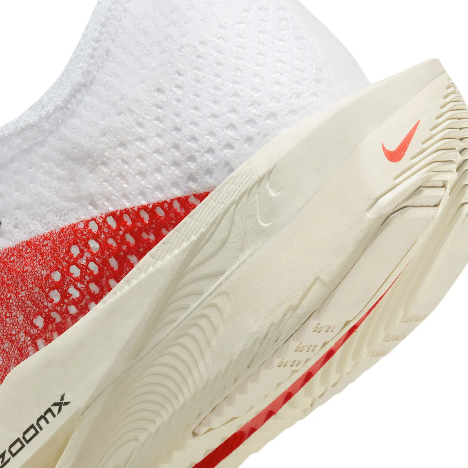 NIKE NIKE ZOOMX VAPORFLY NEXT 3 EK WHITE BLACKCHILE RED